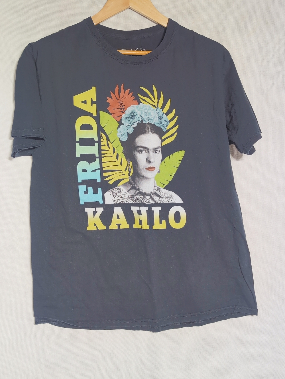 Frida Kahlo Hybrid Label Black Tee - Large